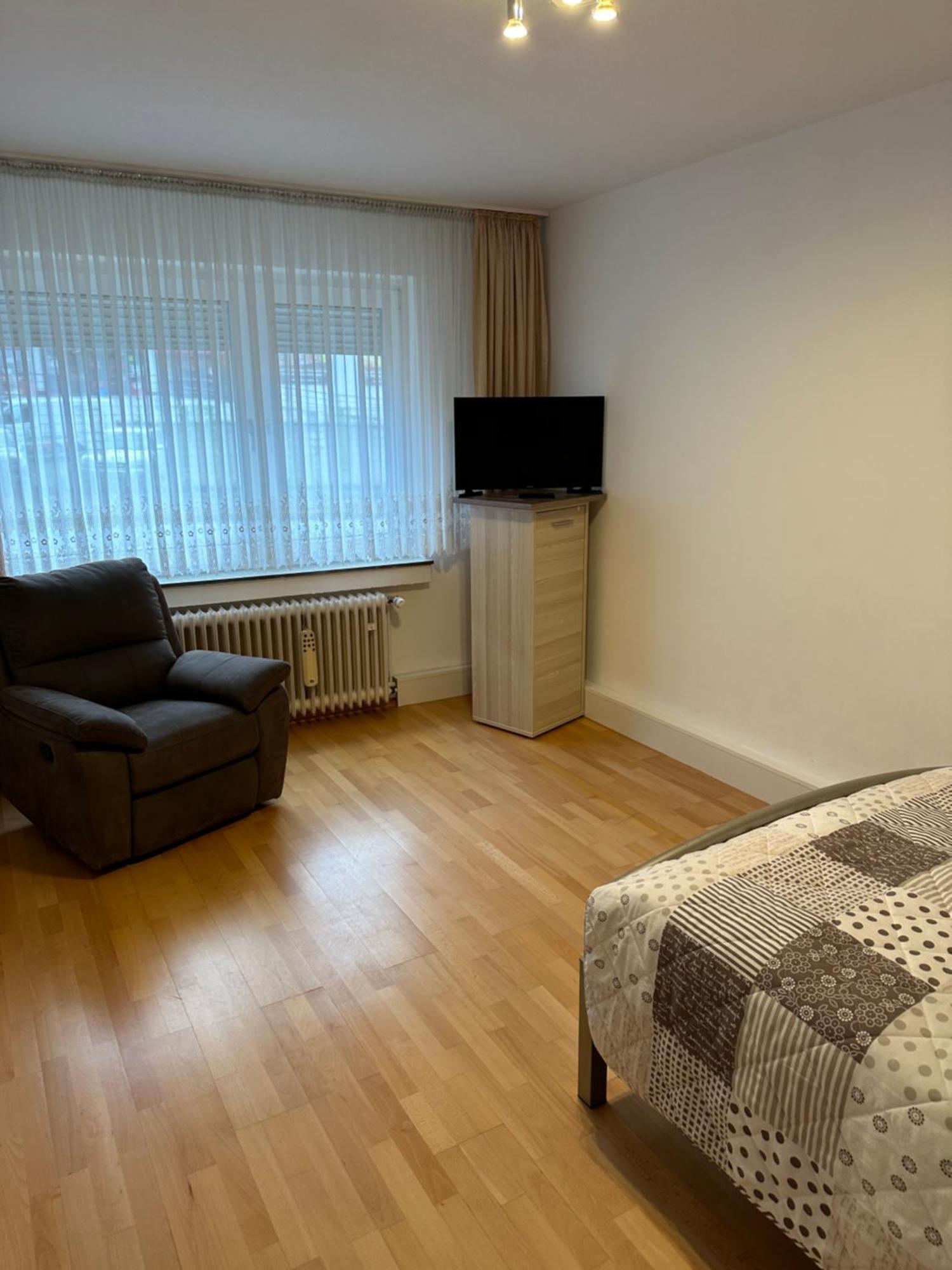 Holiday-Ferienwohnung Solingen-Mitte Luaran gambar